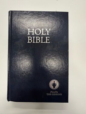 Holy Bible - Black Hardcover